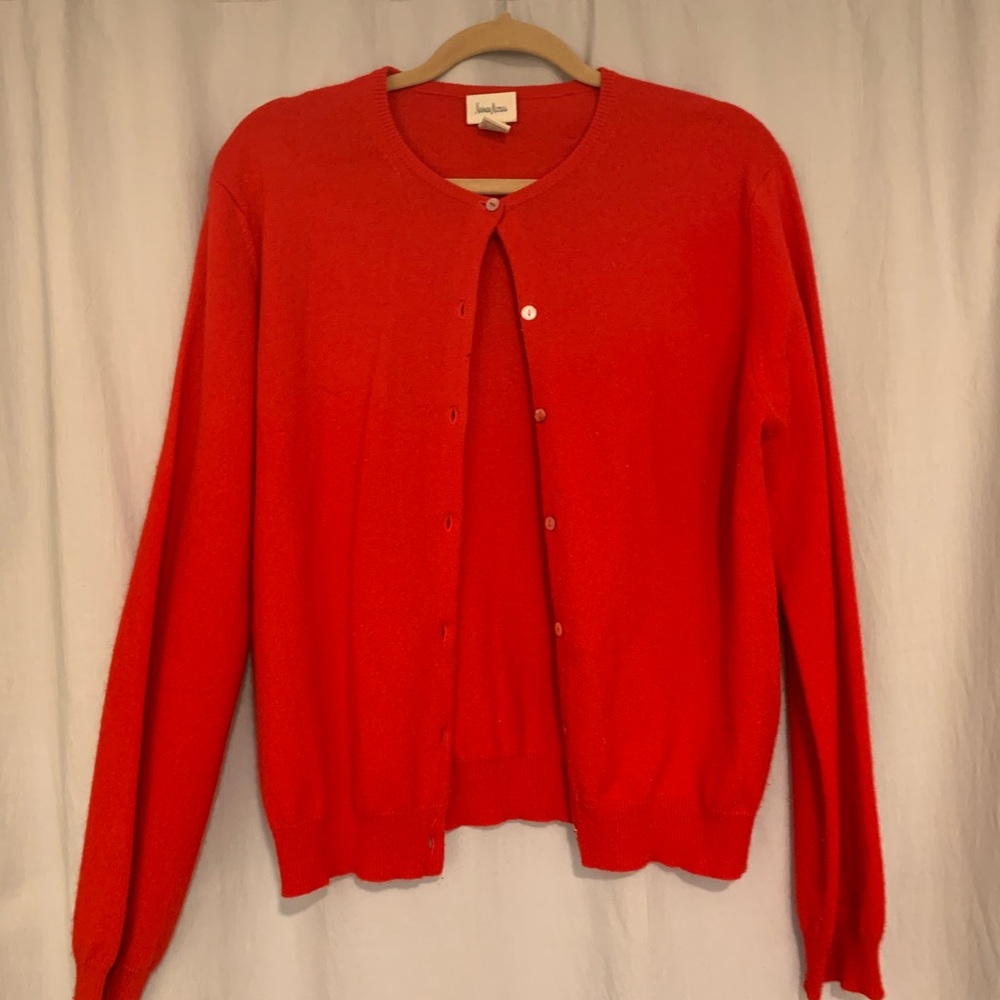 Neiman Marcus 100% cashmere cardigan vintage!